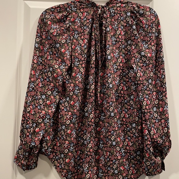 Loft blouse! - Picture 2 of 5